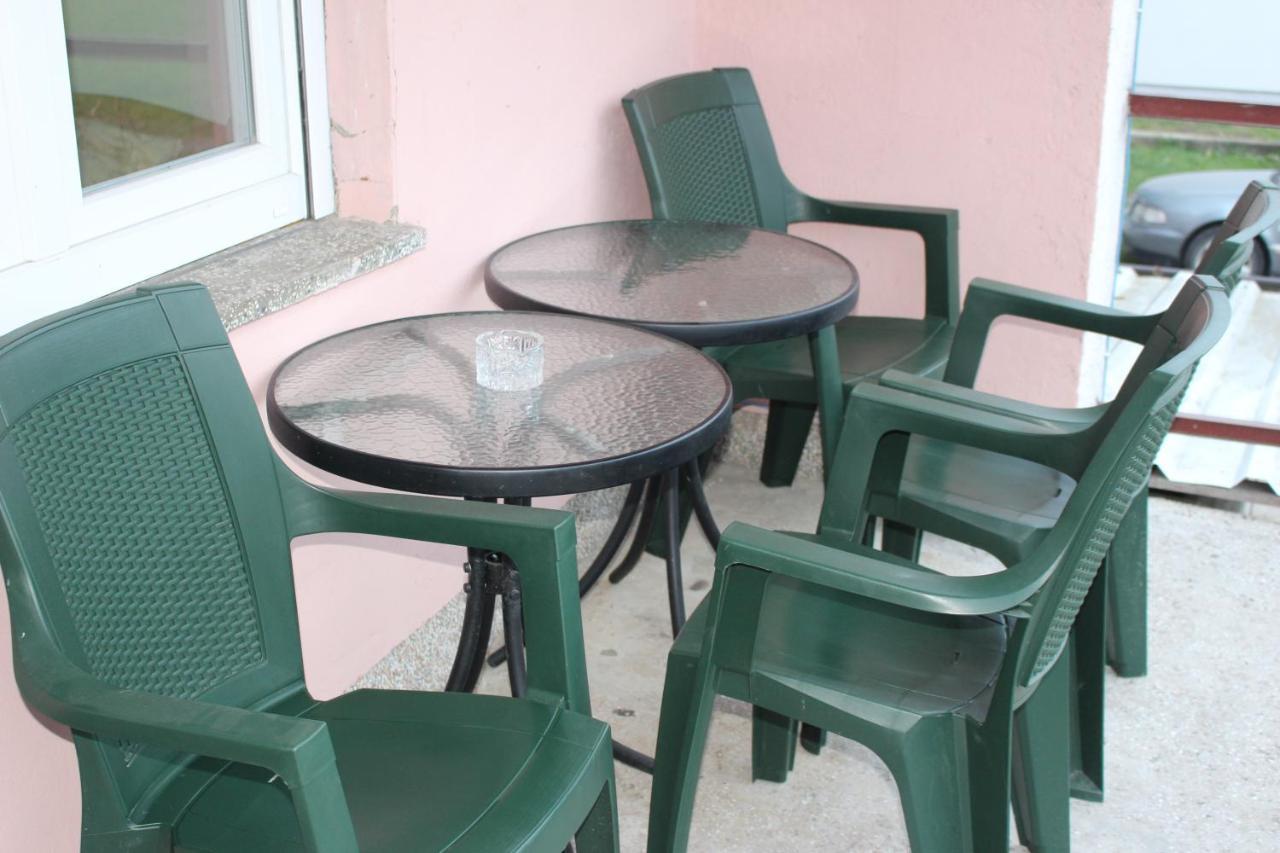 Apartmani Ramonda Teslić エクステリア 写真