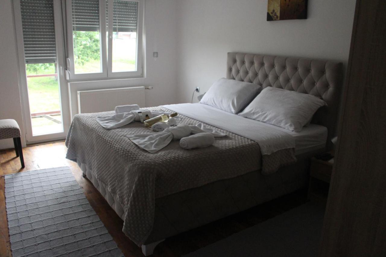 Apartmani Ramonda Teslić エクステリア 写真