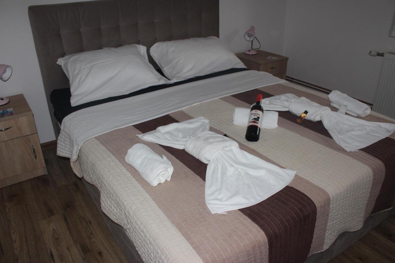 Apartmani Ramonda Teslić エクステリア 写真