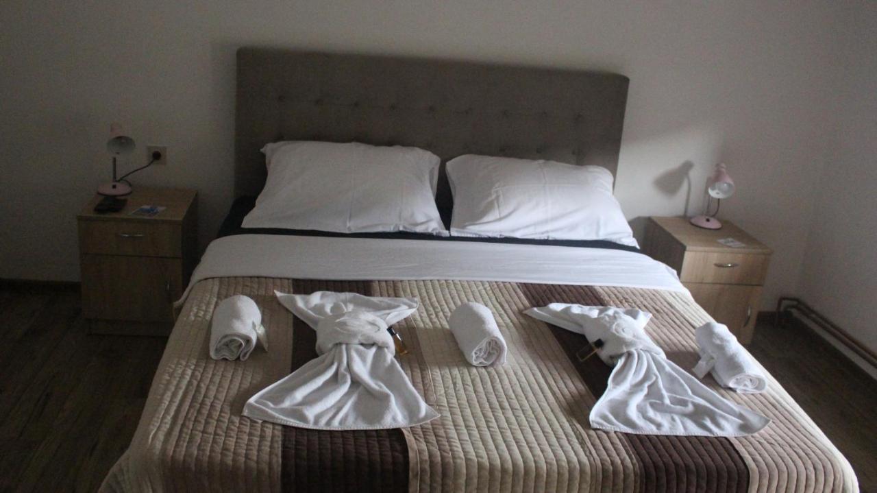 Apartmani Ramonda Teslić エクステリア 写真