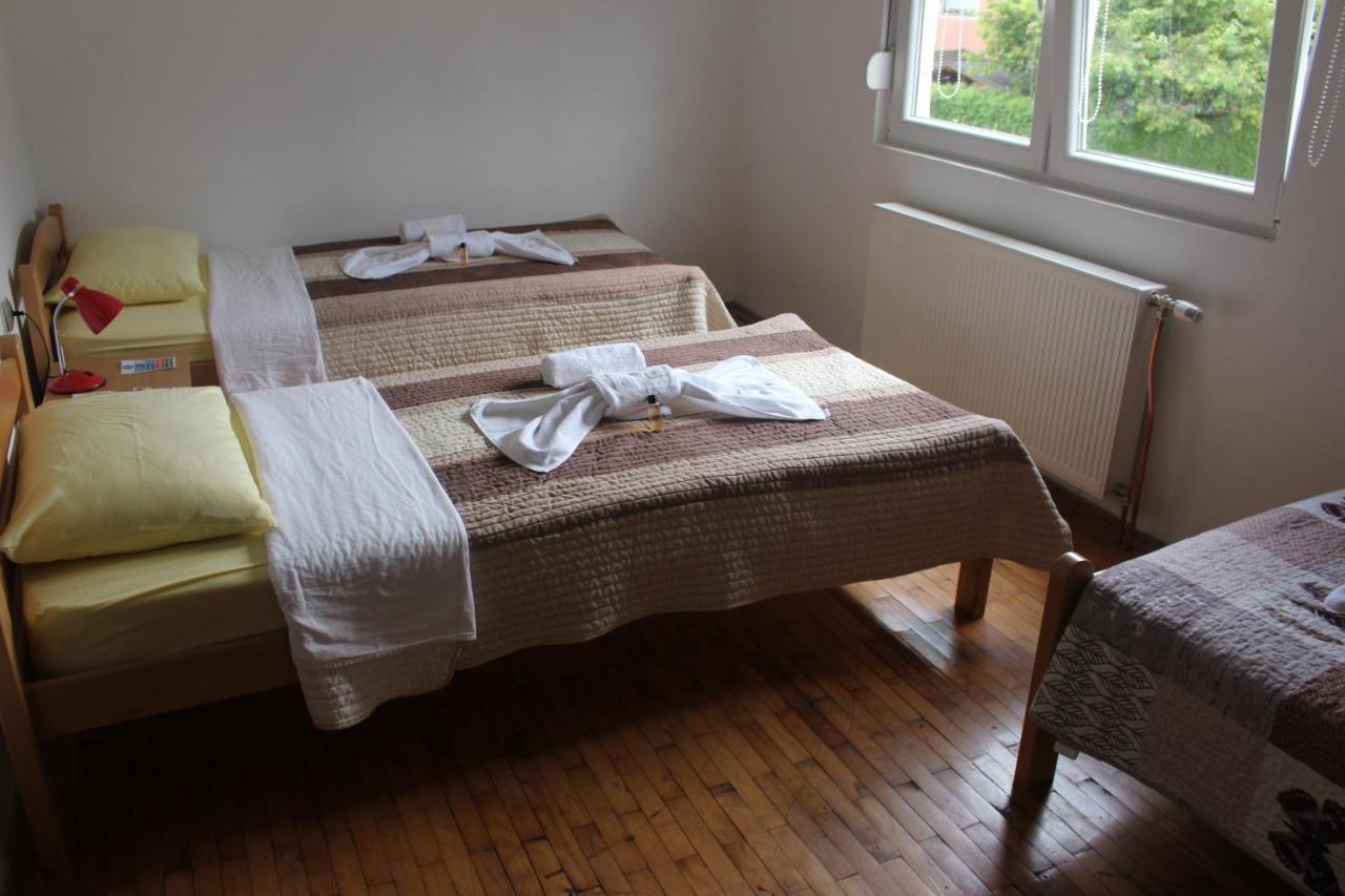 Apartmani Ramonda Teslić エクステリア 写真
