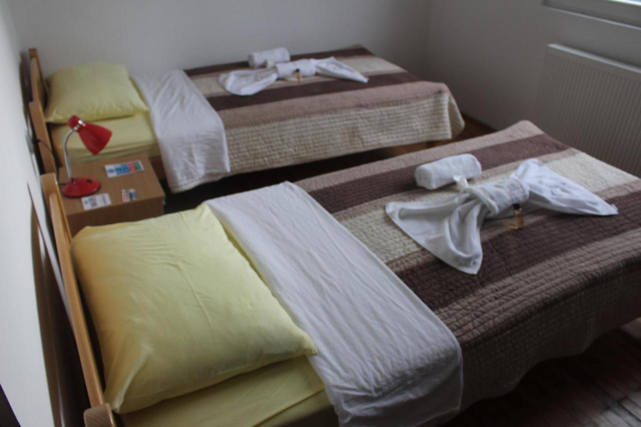 Apartmani Ramonda Teslić エクステリア 写真