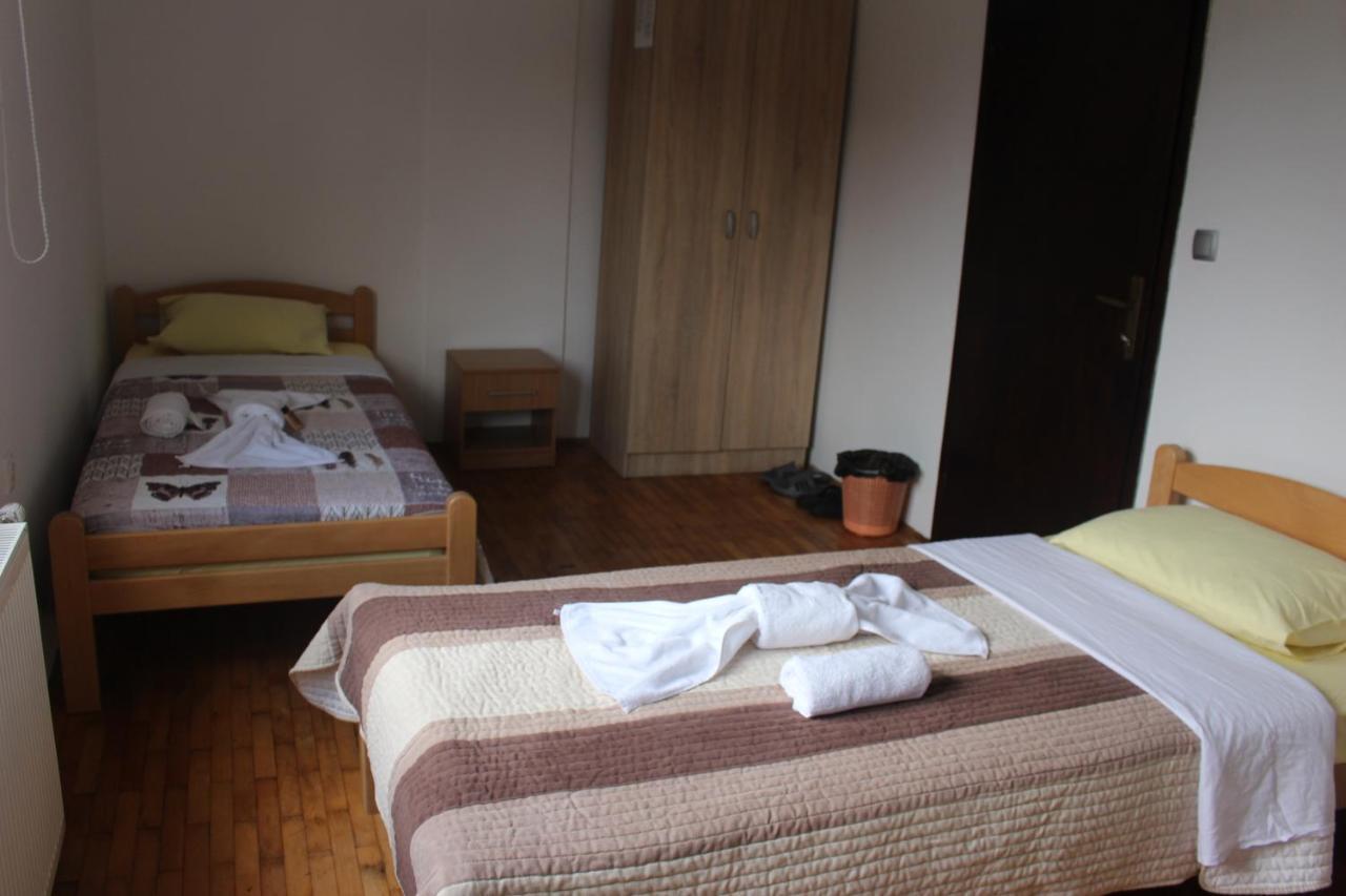 Apartmani Ramonda Teslić エクステリア 写真