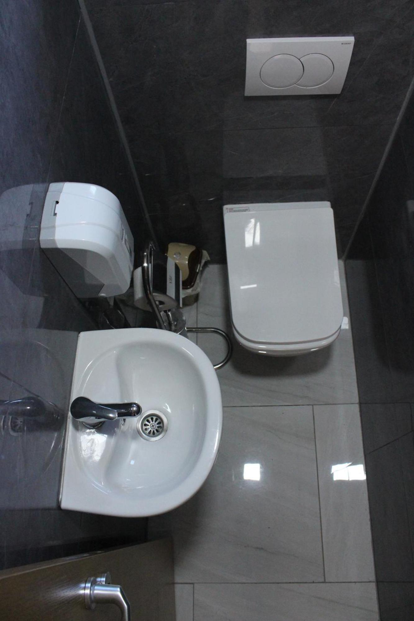 Apartmani Ramonda Teslić エクステリア 写真