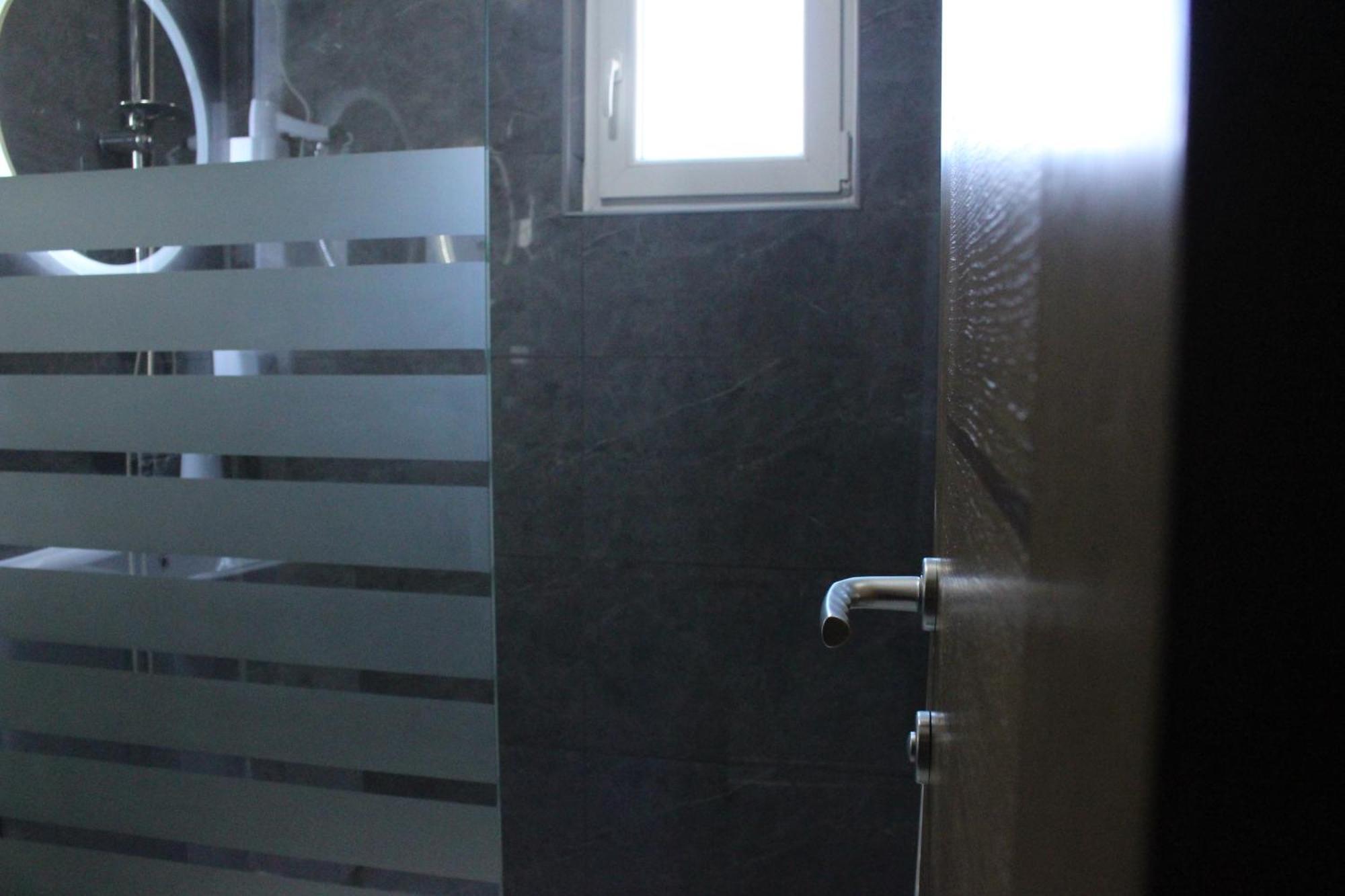 Apartmani Ramonda Teslić エクステリア 写真